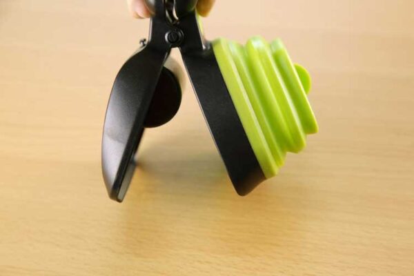 Dog Pet Travel Foldable Pooper Scooper With 1 Roll Decomposable bags Poop Scoop Clean Pick Up Excreta Cleaner Epacket Shipping - Image 6